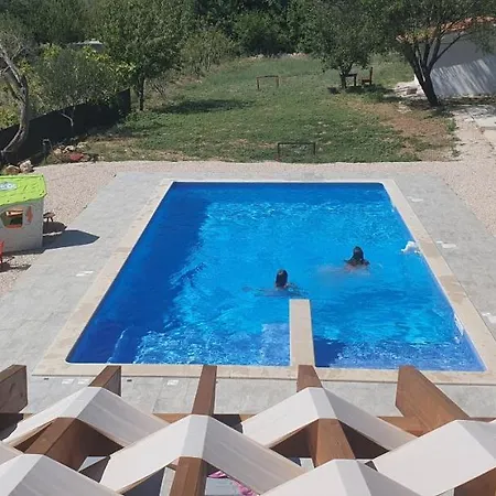 Miriva Villa *