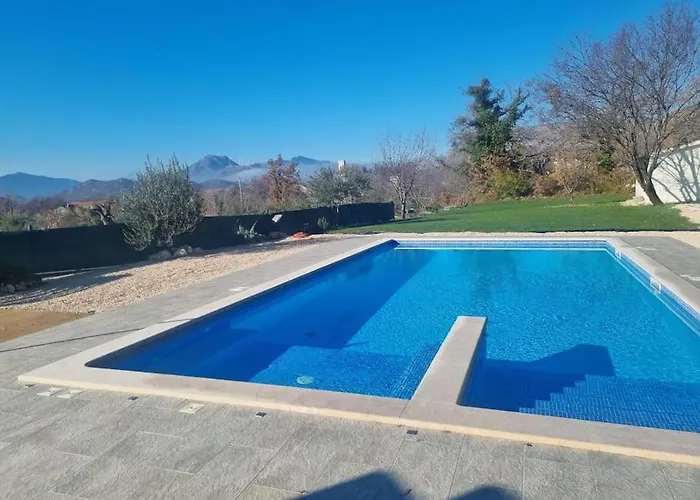 Miriva Villa *