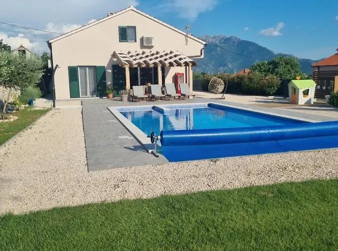 Villa Miriva *